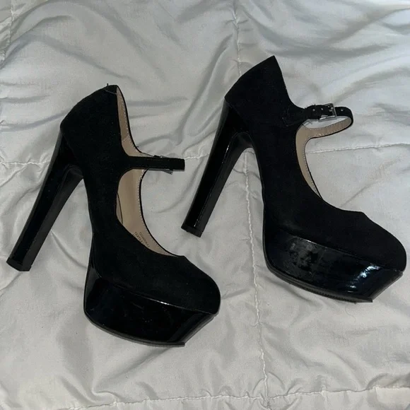 Women’s g by guess black heels size 6 - Picture 5 of 7